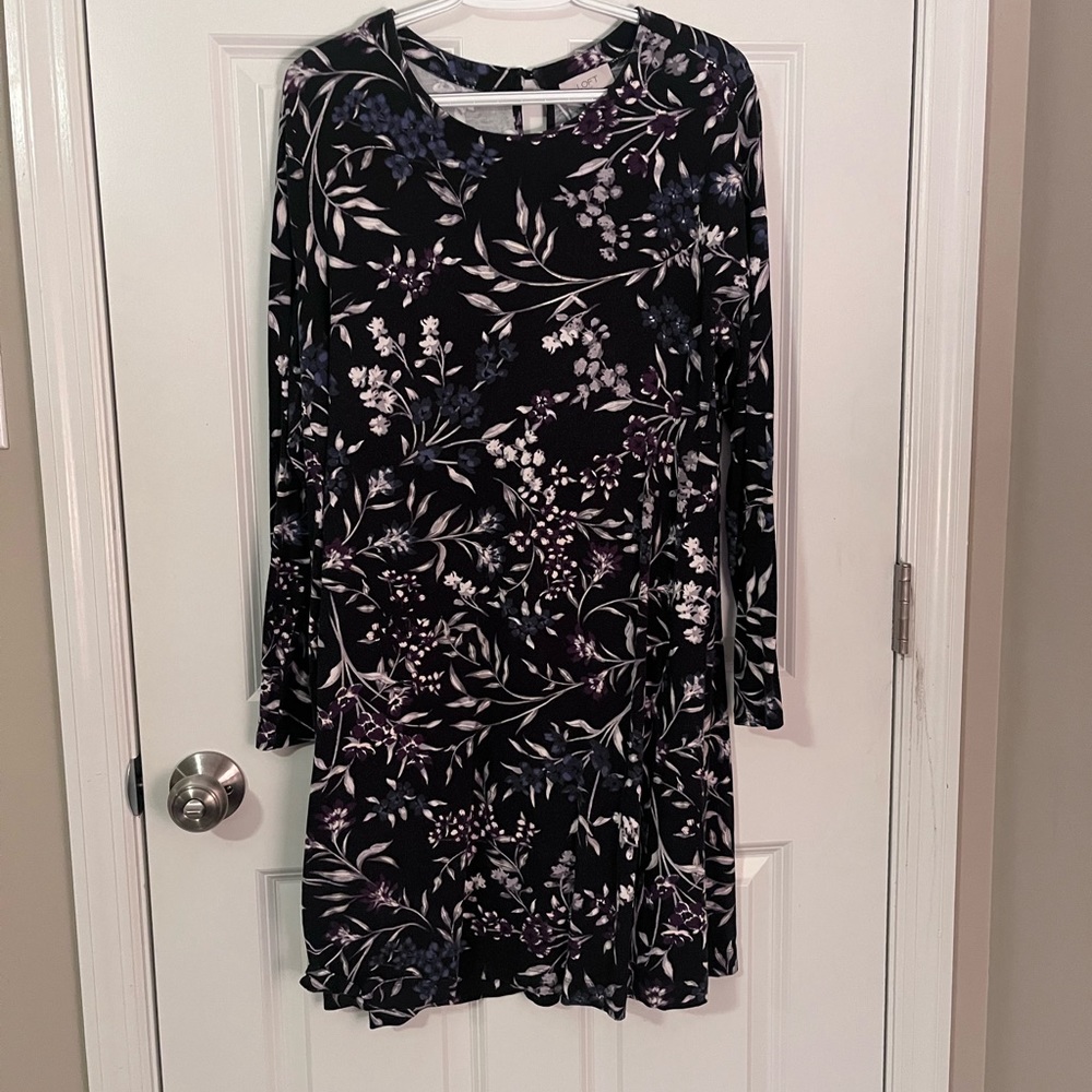 Loft long sleeved swing style dress